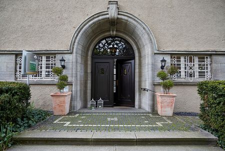 Eingangstür von Schloß Styrum