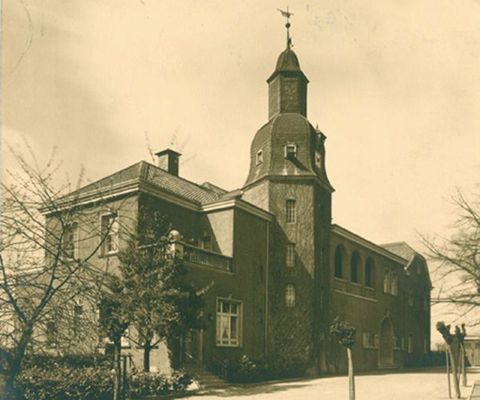 Historisches Foto von der Hofseite von Schloß Styrum